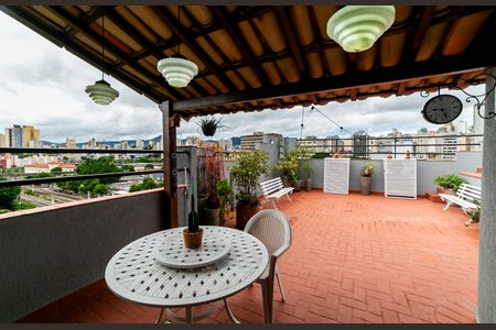 Apartamento à venda com 140m², 4 quartos e 2 vagasCobertura