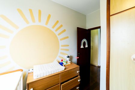 Apartamento à venda com 140m², 4 quartos e 2 vagasQuarto 2