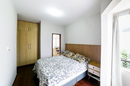 Apartamento à venda com 140m², 4 quartos e 2 vagasSuíte