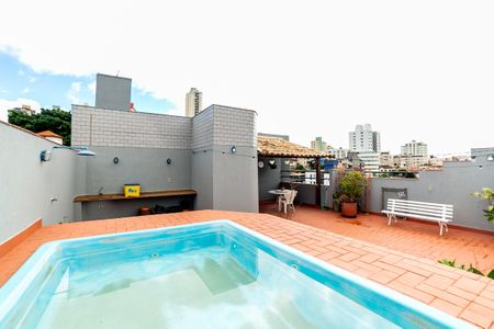 Apartamento à venda com 140m², 4 quartos e 2 vagasPiscina