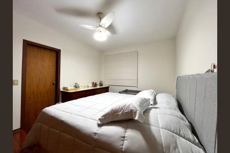 Casa à venda com 390m², 4 quartos e 5 vagasSuíte 2