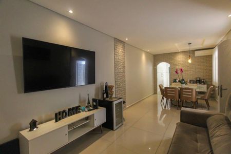 Casa à venda com 2 quartos, 250m² em Vila Antonieta, São Paulo