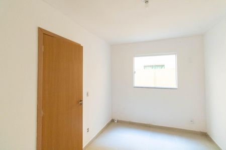 Casa para alugar com 55m², 2 quartos e sem vagaQuarto 2