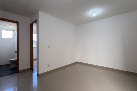 Sala de apartamento para alugar com 2 quartos, 48m² em Água Chata, Guarulhos