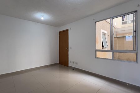Sala de apartamento para alugar com 2 quartos, 48m² em Água Chata, Guarulhos
