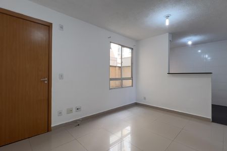Sala de apartamento para alugar com 2 quartos, 48m² em Água Chata, Guarulhos