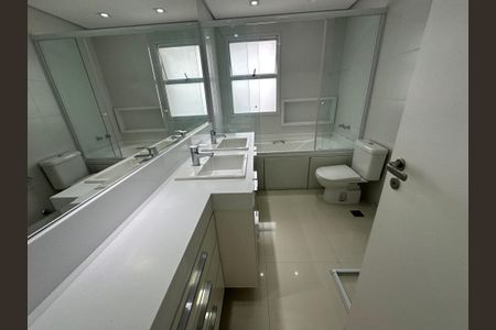 Apartamento para alugar com 243m², 3 quartos e 4 vagasBanheiro da Suíte 3