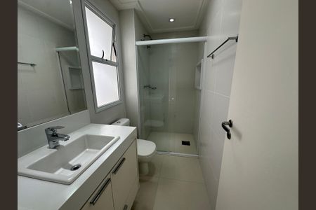 Apartamento para alugar com 243m², 3 quartos e 4 vagasBanheiro da Suíte 1