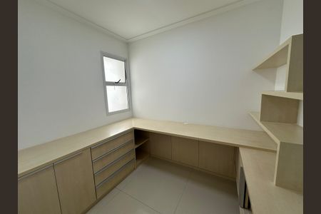 Apartamento para alugar com 243m², 3 quartos e 4 vagasEscritório