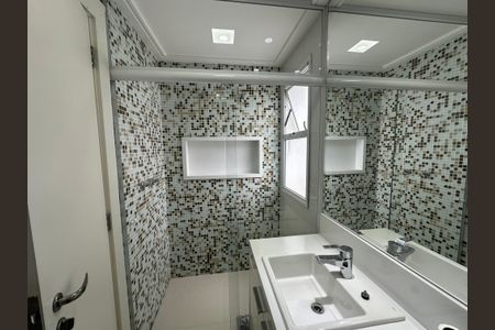 Apartamento para alugar com 243m², 3 quartos e 4 vagasBanheiro da Suíte 2