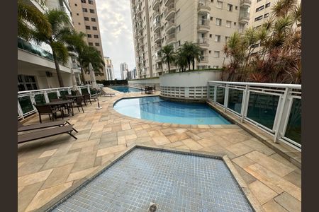 Apartamento para alugar com 243m², 3 quartos e 4 vagasÁrea comum - Piscina