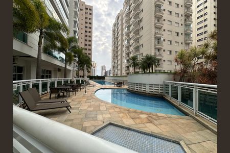 Apartamento para alugar com 243m², 3 quartos e 4 vagasÁrea comum - Piscina