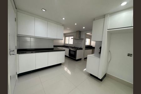 Apartamento para alugar com 243m², 3 quartos e 4 vagasCozinha