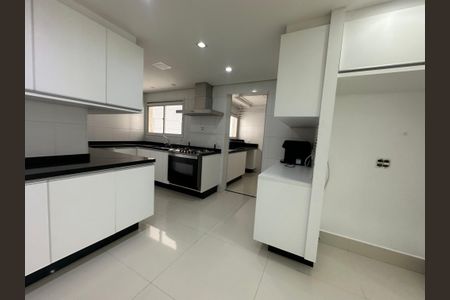 Apartamento para alugar com 243m², 3 quartos e 4 vagasCozinha