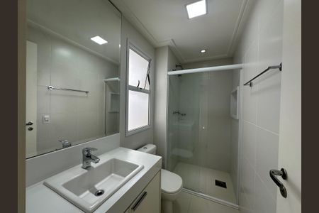 Apartamento para alugar com 243m², 3 quartos e 4 vagasBanheiro da Suíte 1