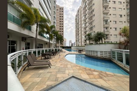 Apartamento para alugar com 243m², 3 quartos e 4 vagasÁrea comum - Piscina
