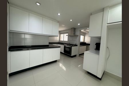 Apartamento para alugar com 243m², 3 quartos e 4 vagasCozinha
