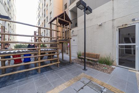 Apartamento para alugar com 47m², 3 quartos e 1 vaga Apartamento para alugar com 47m², 3 quartos e 1 vagaÁrea comum - Playground