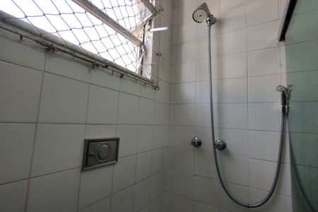 Apartamento à venda com 53m², 2 quartos e 1 vaga Apartamento à venda com 53m², 2 quartos e 1 vagaBanheiro Social