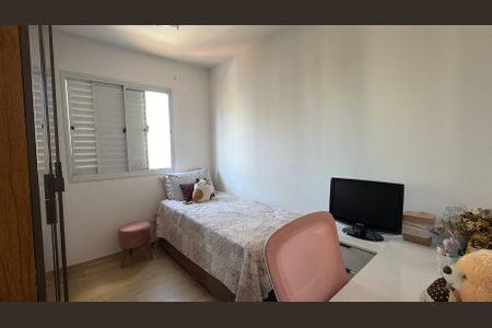 Apartamento à venda com 73m², 3 quartos e 2 vagasQuarto 2