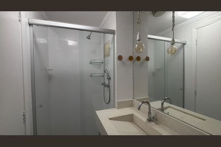 Apartamento à venda com 73m², 3 quartos e 2 vagasBanheiro da Suíte