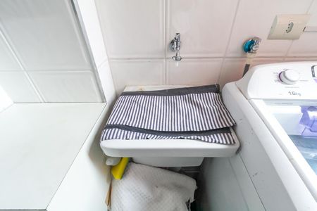 Apartamento à venda com 65m², 2 quartos e 2 vagasÁrea de Serviço