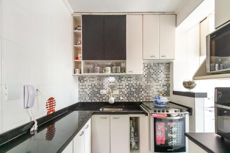 Apartamento à venda com 65m², 2 quartos e 2 vagasCozinha