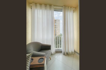 Sacada de apartamento à venda com 2 quartos, 58m² em Piratininga, Osasco