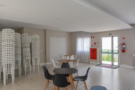 Apartamento para alugar com 49m², 2 quartos e 1 vaga Apartamento para alugar com 49m², 2 quartos e 1 vagaÁrea comum - Salão de festas