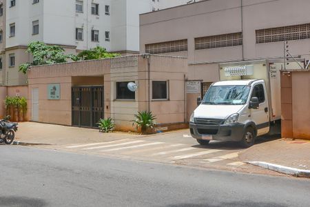 Apartamento para alugar com 49m², 2 quartos e 1 vaga Apartamento para alugar com 49m², 2 quartos e 1 vagaFachada