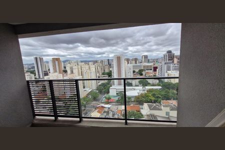 Studio para alugar com 27m², 1 quarto e sem vaga Studio para alugar com 27m², 1 quarto e sem vagaVaranda
