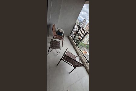 Studio para alugar com 27m², 1 quarto e sem vaga Studio para alugar com 27m², 1 quarto e sem vagaVaranda