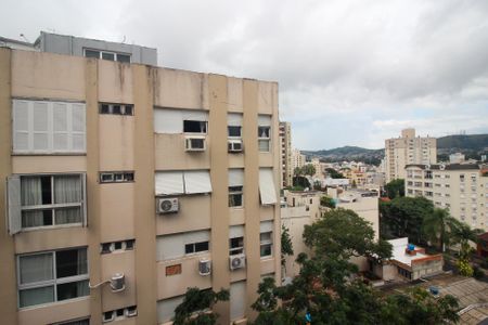 Apartamento à venda com 74m², 2 quartos e 1 vaga Apartamento à venda com 74m², 2 quartos e 1 vagaVista da Sacada