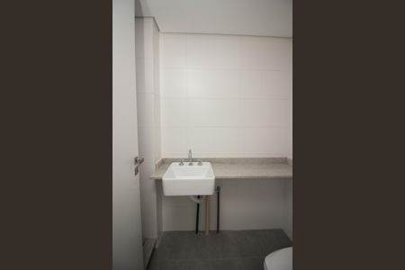 Apartamento à venda com 74m², 2 quartos e 1 vaga Apartamento à venda com 74m², 2 quartos e 1 vagaBanheiro Social