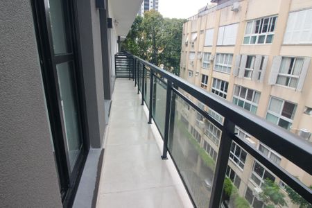 Apartamento à venda com 74m², 2 quartos e 1 vaga Apartamento à venda com 74m², 2 quartos e 1 vagaSacada da suíte