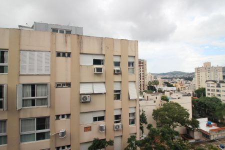 Apartamento à venda com 74m², 2 quartos e 1 vaga Apartamento à venda com 74m², 2 quartos e 1 vagaVista da Sacada