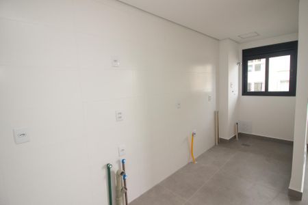 Apartamento à venda com 74m², 2 quartos e 1 vaga Apartamento à venda com 74m², 2 quartos e 1 vagaCozinha e Área de Serviço