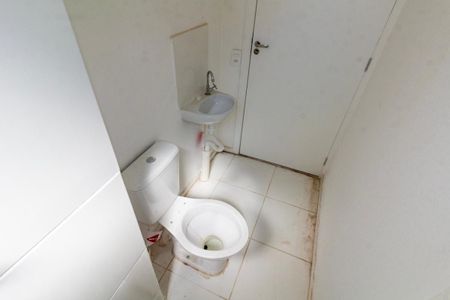 Apartamento para alugar com 42m², 2 quartos e sem vaga Apartamento para alugar com 42m², 2 quartos e sem vagaBanheiro