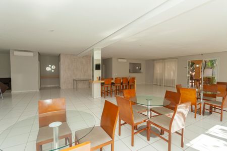 Casa à venda com 98m², 3 quartos e 2 vagasÁrea comum - Salão de festas