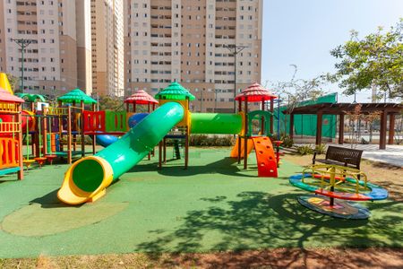 Casa à venda com 98m², 3 quartos e 2 vagasÁrea comum - Playground