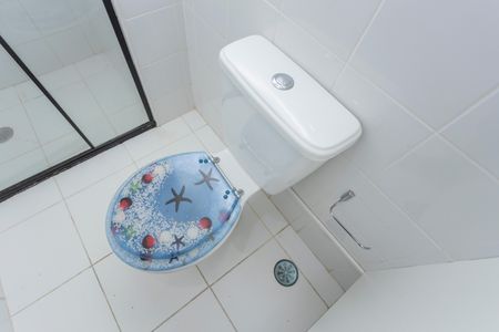 Casa à venda com 98m², 3 quartos e 2 vagasBanheiro da Suíte