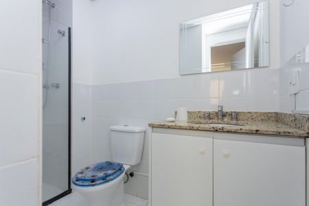 Casa à venda com 98m², 3 quartos e 2 vagasBanheiro da Suíte