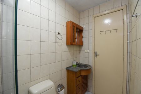 Casa de condomínio para alugar com 111m², 5 quartos e 2 vagasBanheiro da Suíte