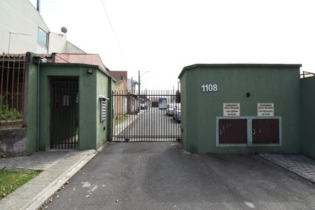 Casa de condomínio para alugar com 111m², 5 quartos e 2 vagasFachada com Placa