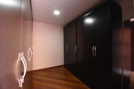 Casa de condomínio para alugar com 111m², 5 quartos e 2 vagasQuarto 4