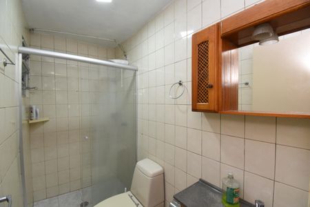 Casa de condomínio para alugar com 111m², 5 quartos e 2 vagasBanheiro da Suíte