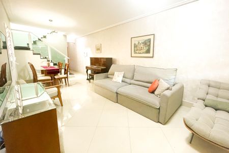 Casa para alugar com 169m², 3 quartos e 4 vagasSala