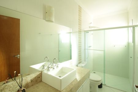 Casa para alugar com 169m², 3 quartos e 4 vagasBanheiro da Suíte