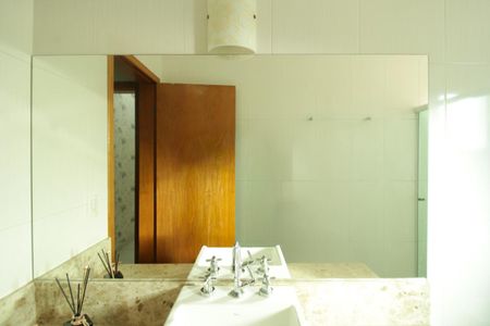 Casa para alugar com 169m², 3 quartos e 4 vagasBanheiro da Suíte