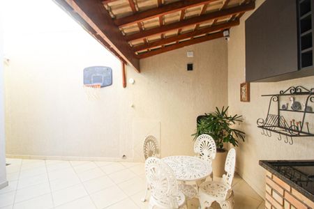 Casa para alugar com 169m², 3 quartos e 4 vagasÁrea comum - Churrasqueira